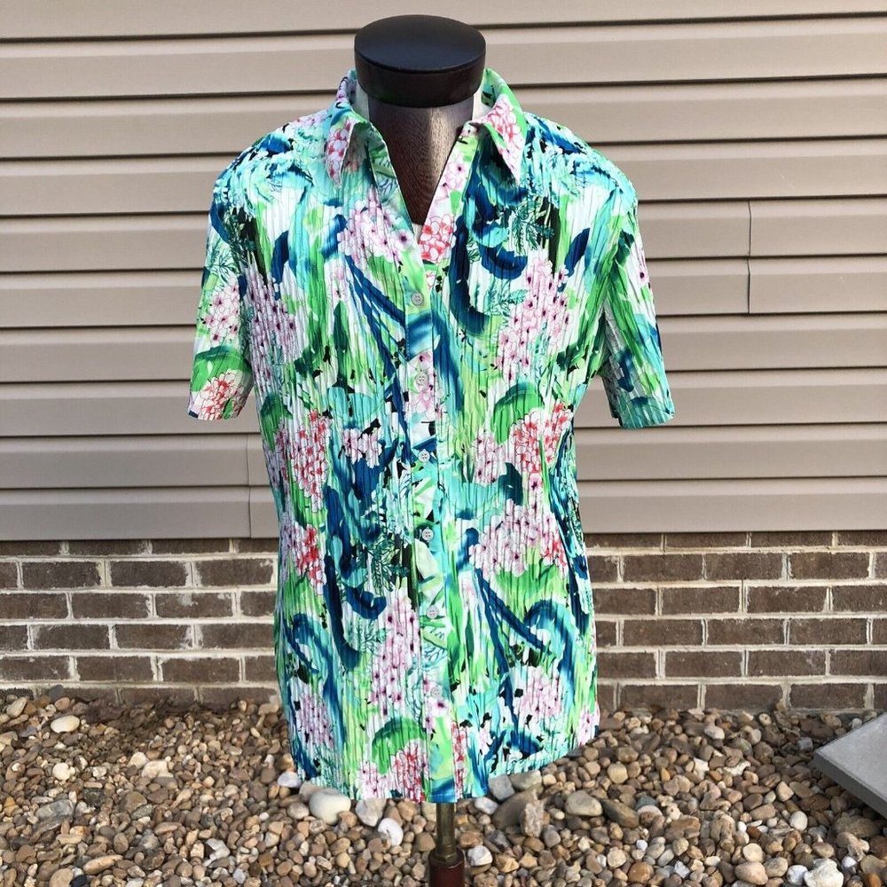 Laura Scott Woman 16 / 18W Floral Pleated Short Sleeve Button Up Multicolor‎